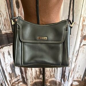 Liz Clarborne black leather crossbody bag adjustable strap multi pocket organ